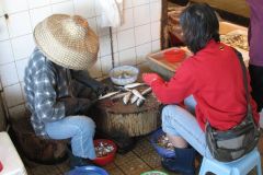 Cheung-Chau-Island-fish-market-2