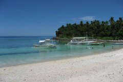 beach.on_.the_.western.side_.of_.Guimbitayan