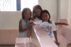 logon.kids_.inside.church.malapascua