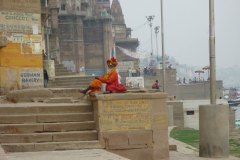 Holy-Men-along-the-Ganges