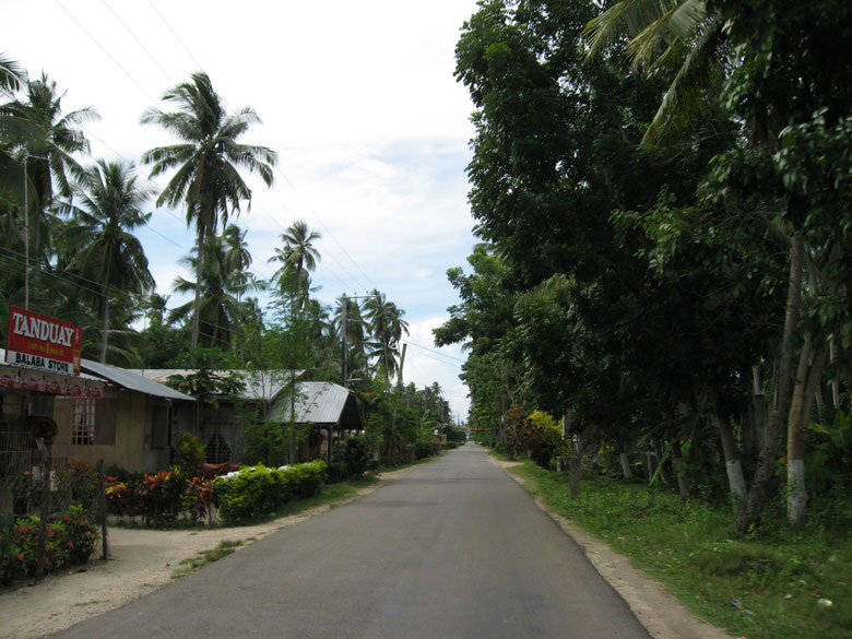 Riding a scooter on Panglao